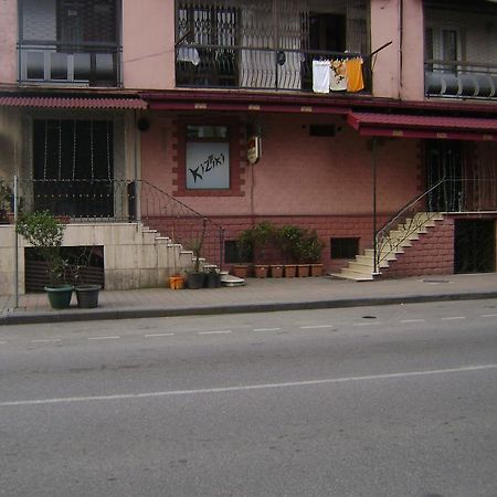 Guesthouse Melikishvili 57 Batumi Exterior foto